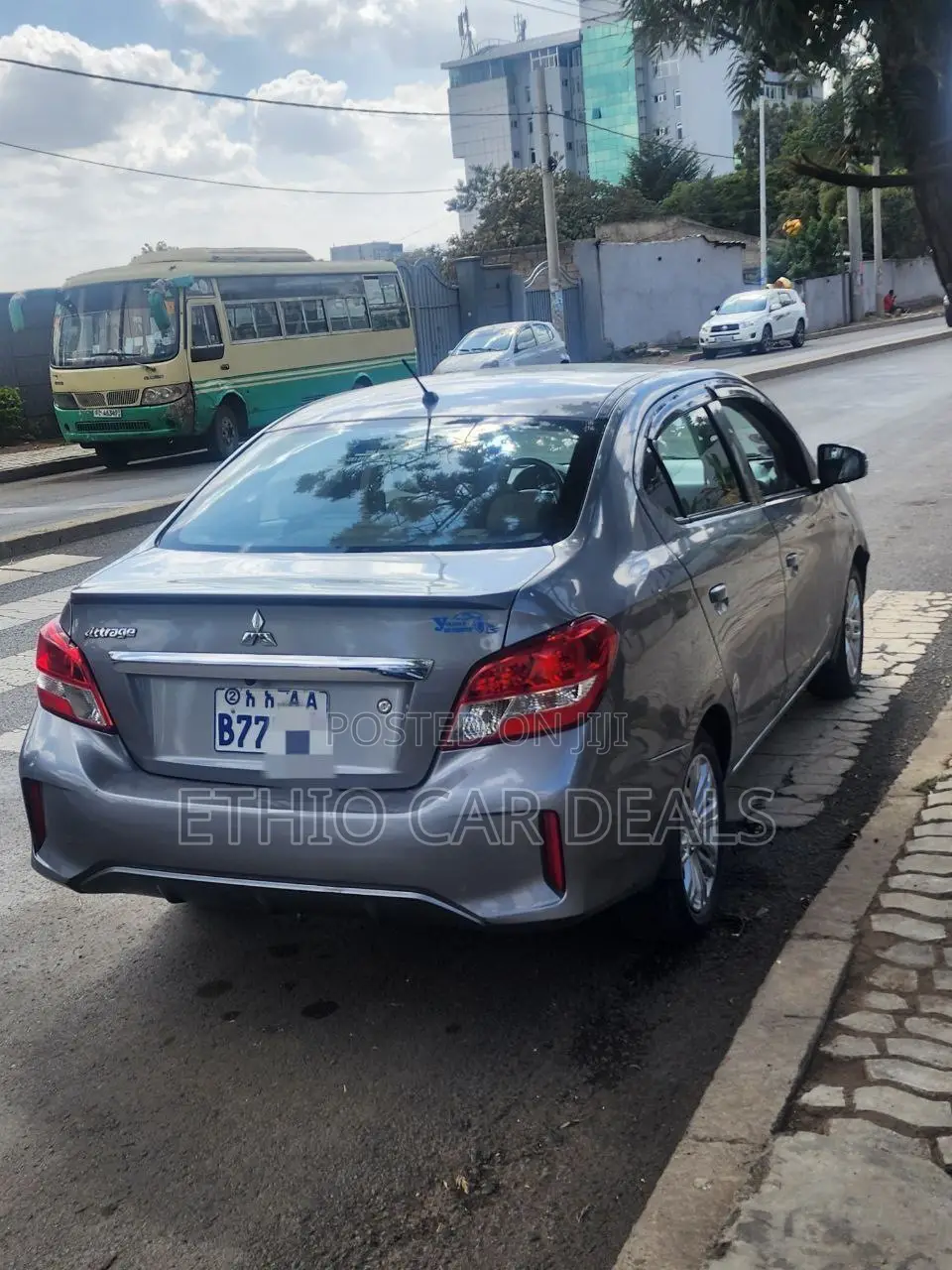 Mitsubishi Attrage 2021 Gray