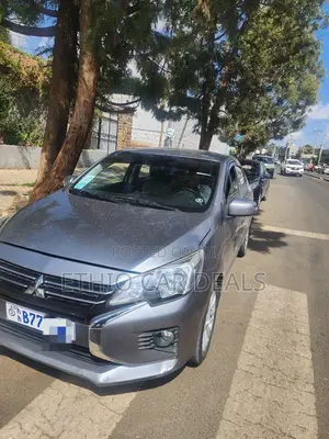 Mitsubishi Attrage 2021 Gray