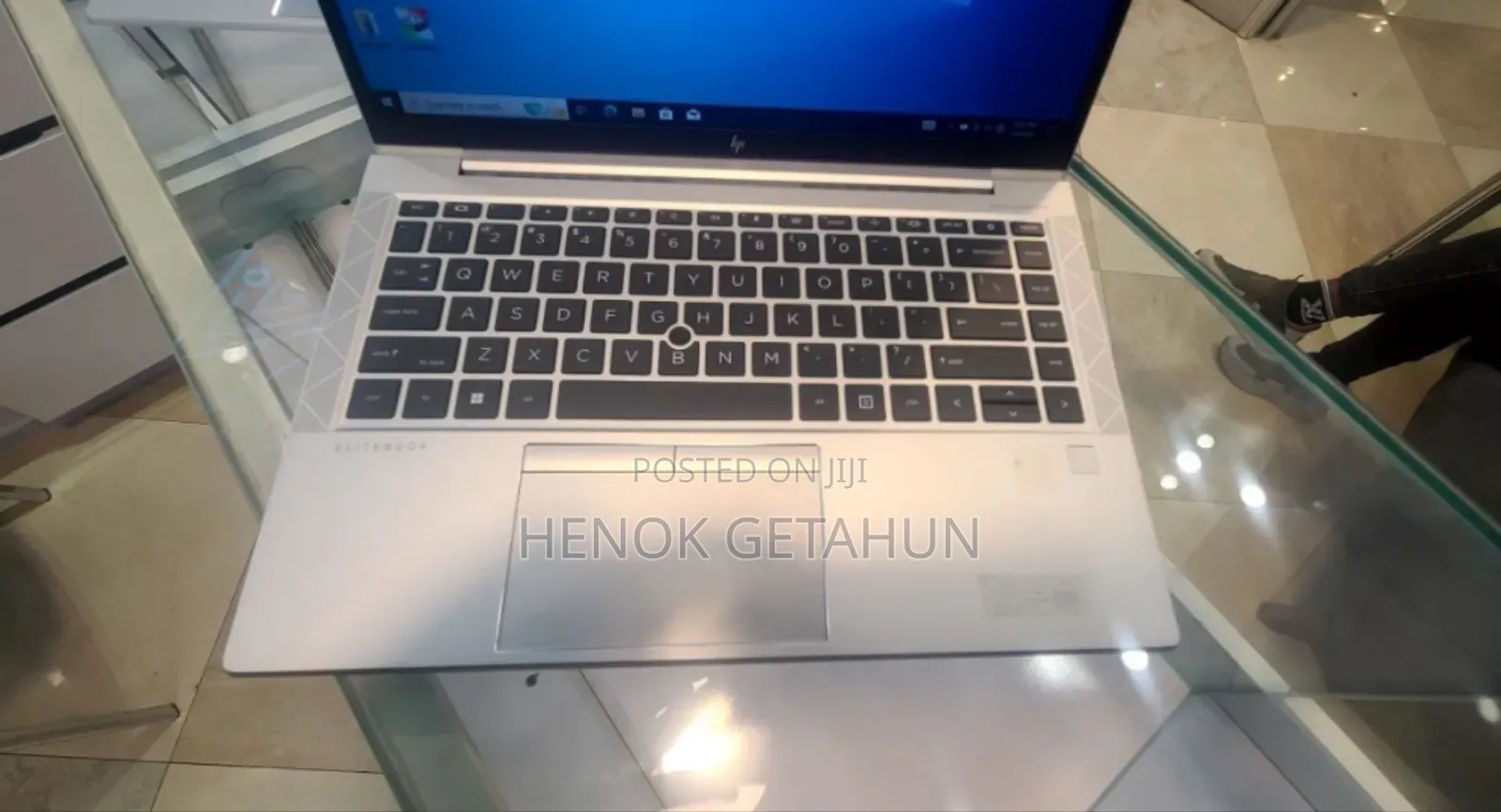 New Laptop HP EliteBook 830 G8 16GB Intel Core i7 SSD 512GB