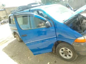 New Toyota HiAce 2002 Blue