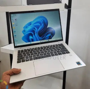 New Laptop HP EliteBook 840 G9 16GB Intel Core i7 SSD 512GB
