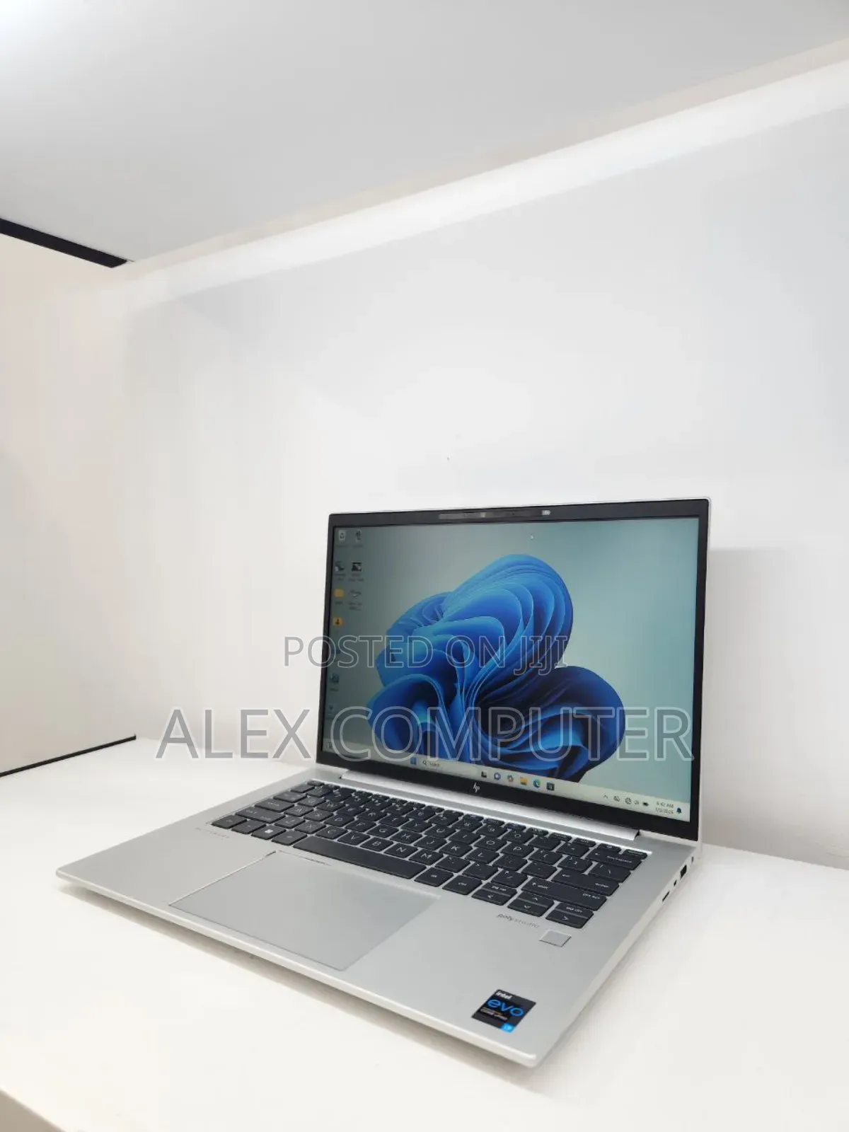 New Laptop HP EliteBook 840 G9 16GB Intel Core i7 SSD 512GB