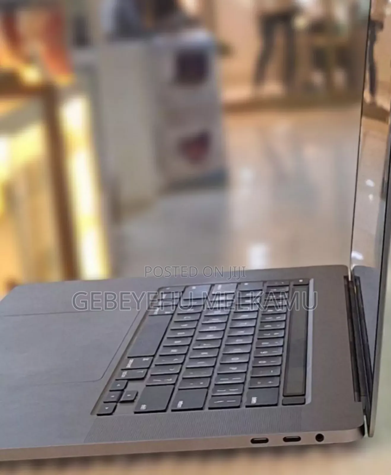 New Laptop Apple MacBook Pro 2019 16GB Intel Core i7 SSD 512GB