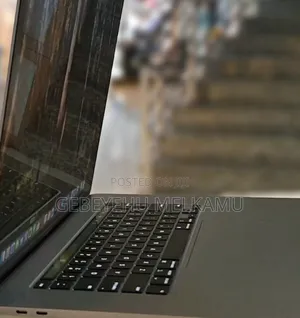 New Laptop Apple MacBook Pro 2019 16GB Intel Core i7 SSD 512GB