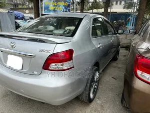 Toyota Belta 2007 Silver