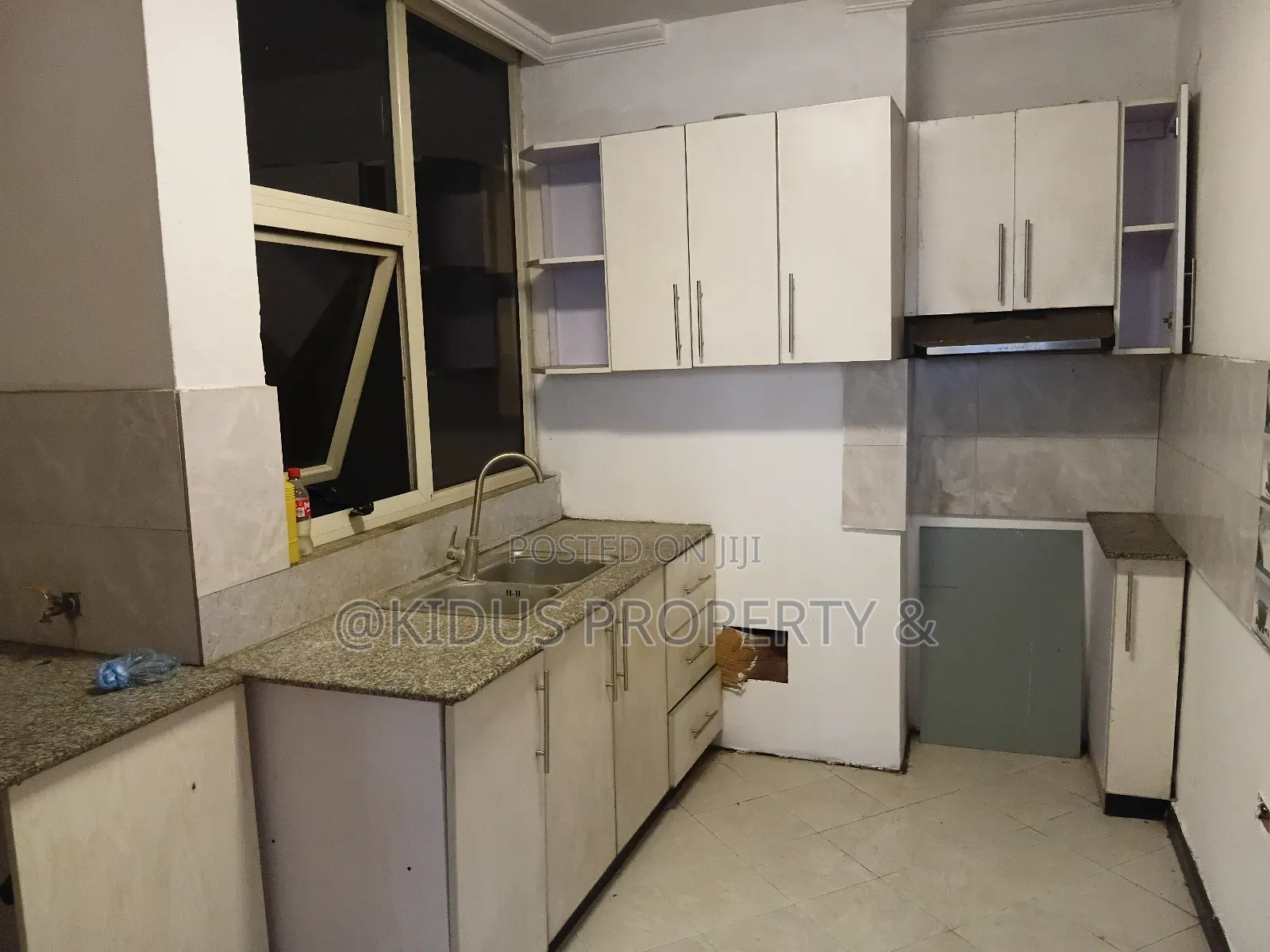 3bdrm Apartment in Carl Square Lafto for rent