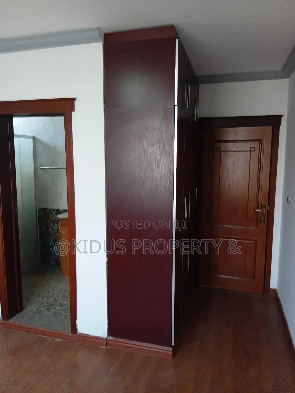 3bdrm Apartment in Carl Square Lafto for rent