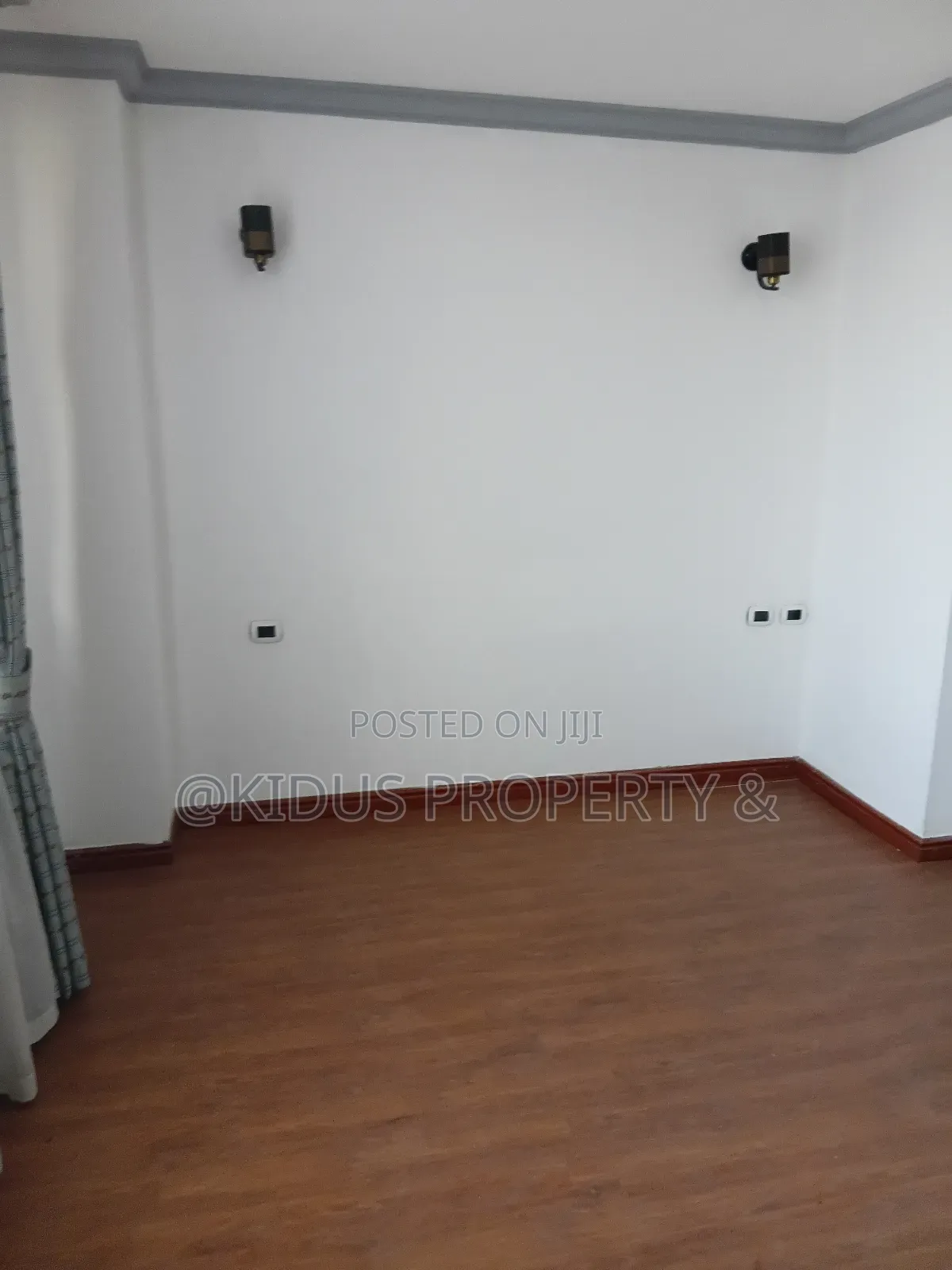 3bdrm Apartment in Carl Square Lafto for rent