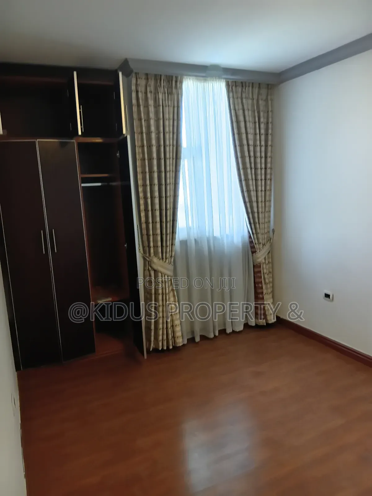 3bdrm Apartment in Carl Square Lafto for rent