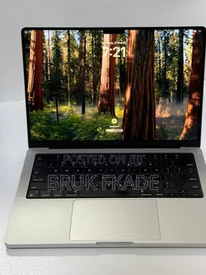 New Laptop Apple MacBook Pro 2023 M3 14-inch 32GB Apple M3 Pro SSD 1T