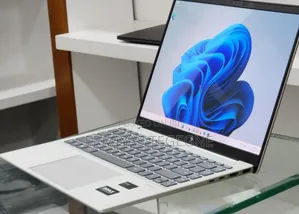 New Laptop HP Pavilion 15 16GB Intel Core Ultra 7 SSD 512GB