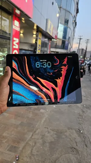 Apple iPad 10.2 (2021) 64 GB Gray