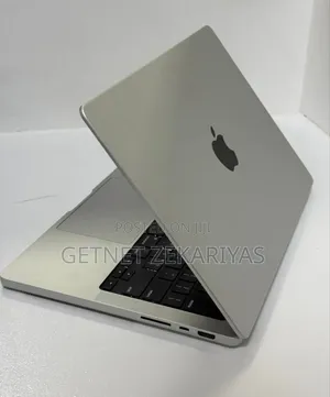 New Laptop Apple MacBook Pro 2024 M3 14-inch 32GB Apple M3 Max SSD 1T