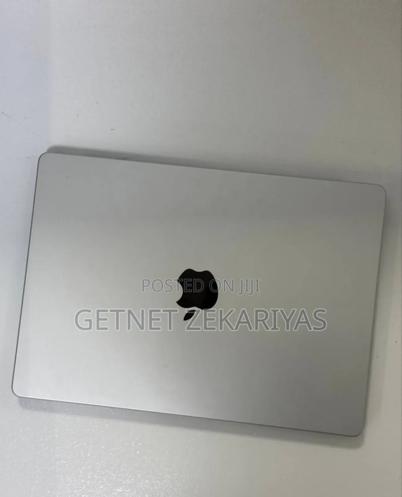 New Laptop Apple MacBook Pro 2024 M3 14-inch 32GB Apple M3 Max SSD 1T