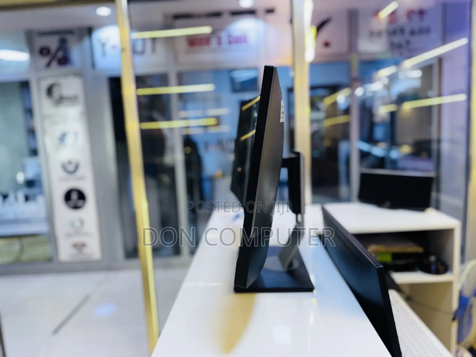 Dell U3417w Is a 34-Inch Curved Ultrawide Monitor