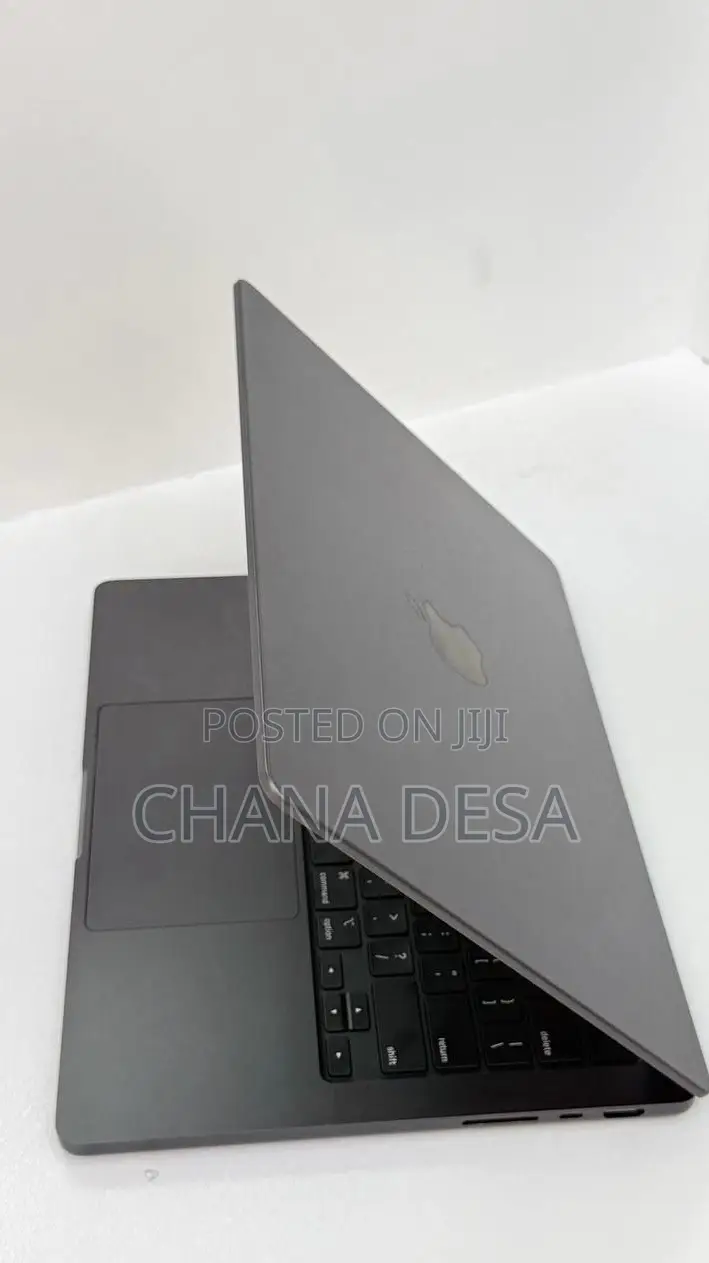 New Apple MacBook Pro 2023 M3 14-inch 18GB Apple M3 Pro SSD 512GB