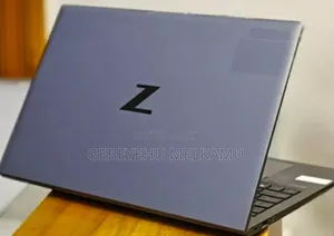 New Laptop HP ZBook Firefly 15 G7 16GB Intel Core i7 SSD 512GB