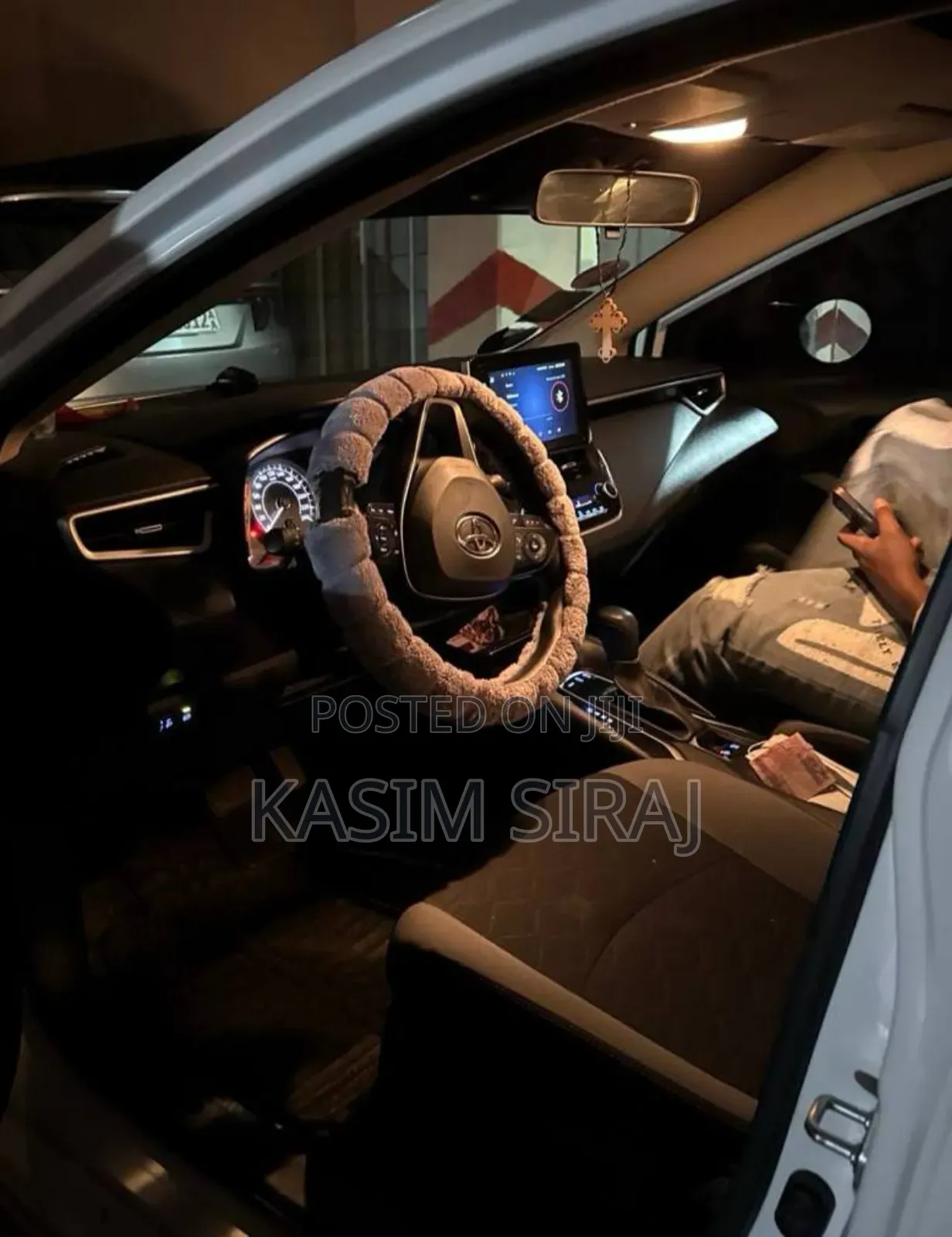 Toyota Corolla LE 2022 White