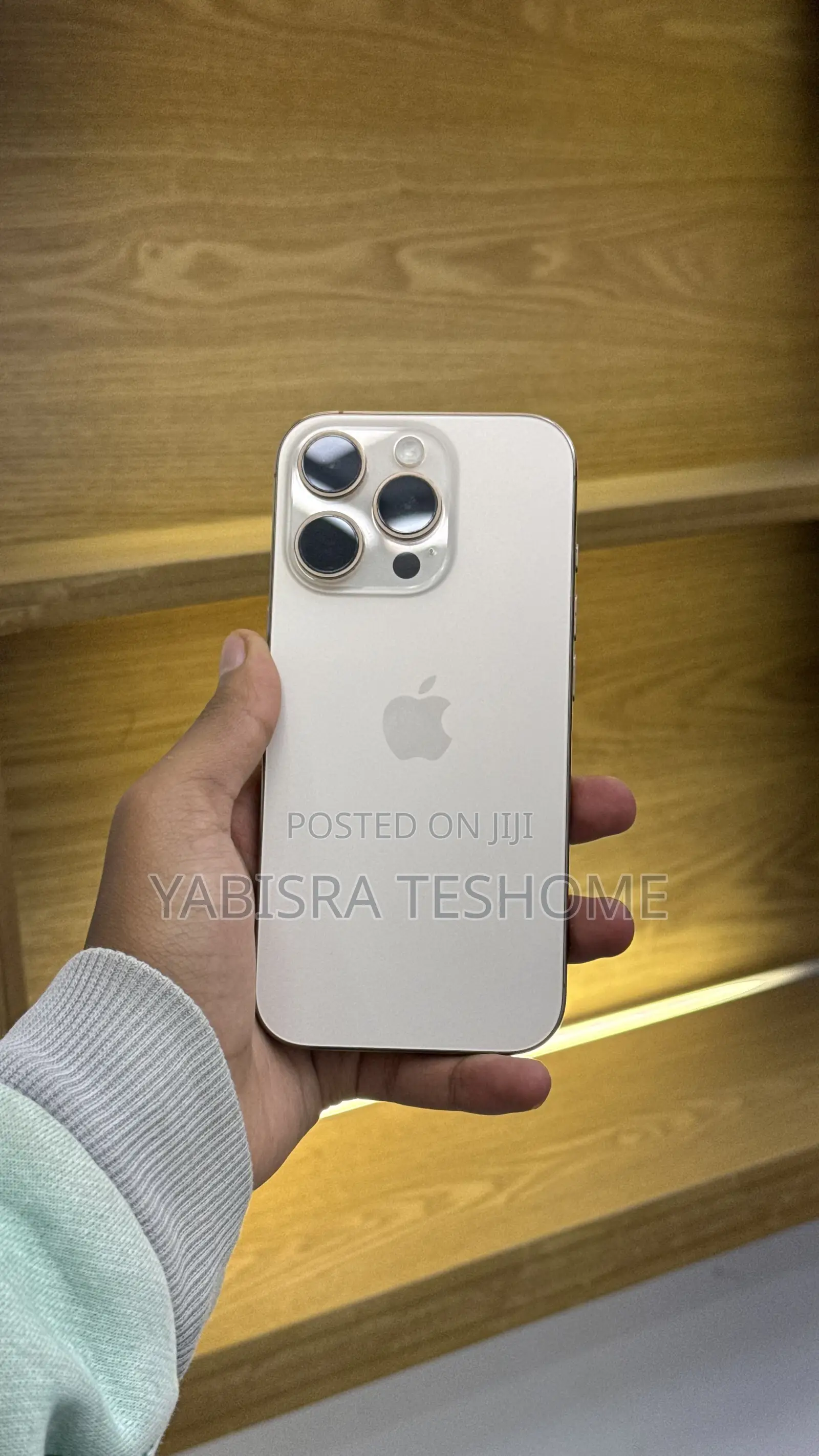 Apple iPhone 16 Pro 128 GB Gold