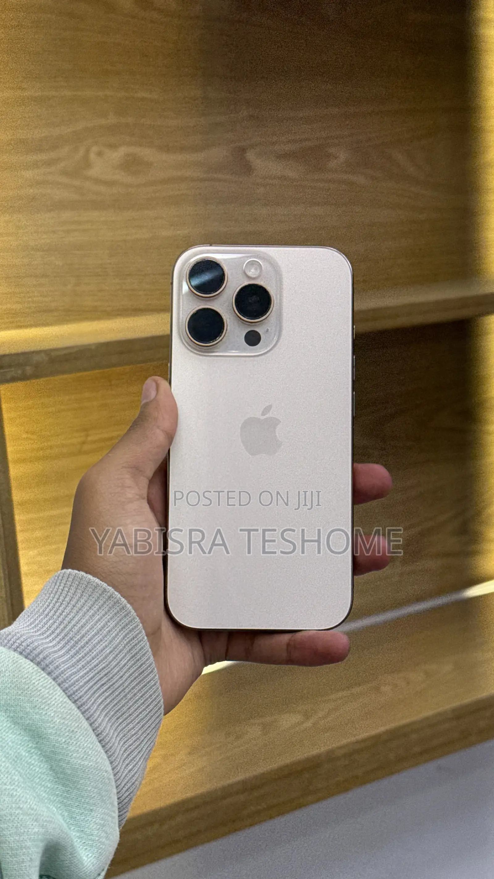 Apple iPhone 16 Pro 128 GB Gold