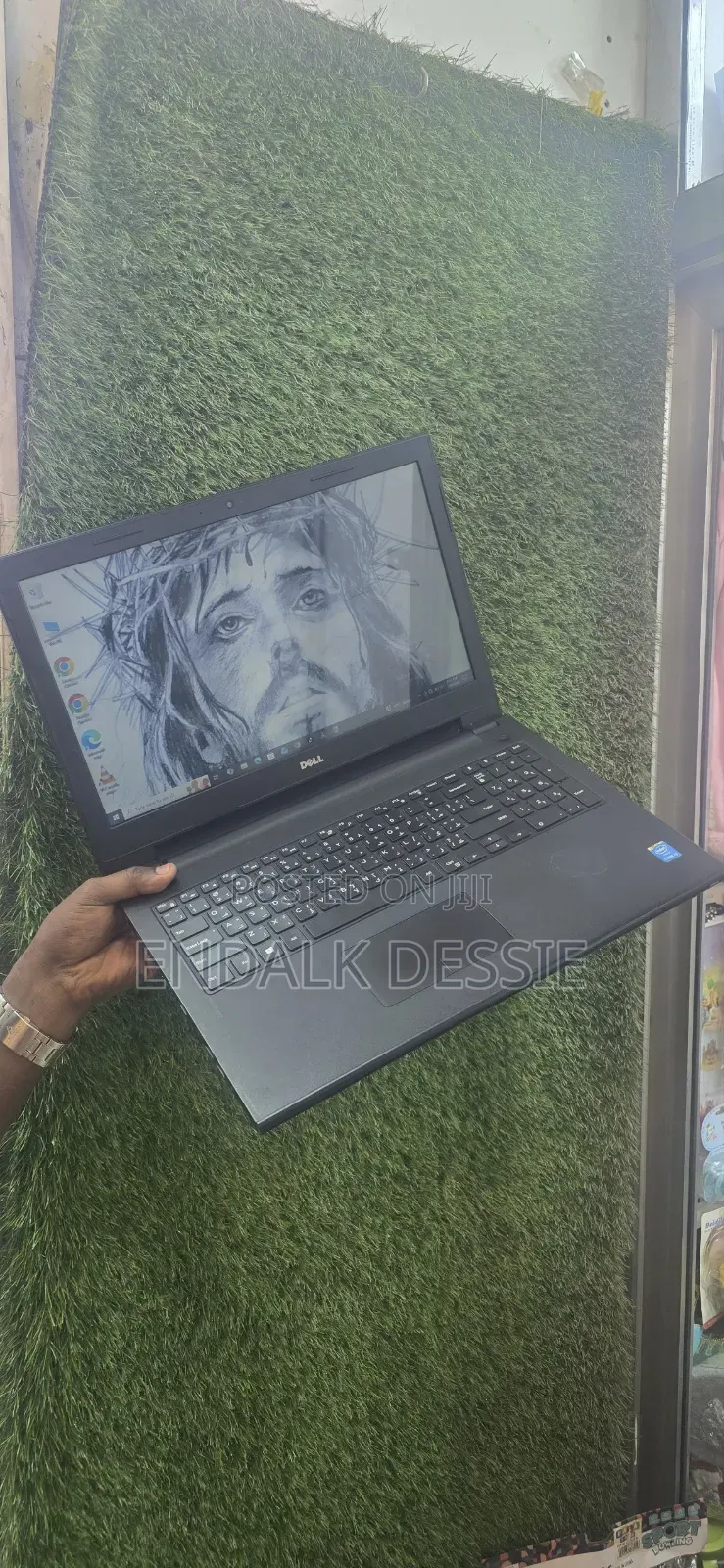 New Laptop Dell Inspiron 15 4GB Intel Core i3 HDD 500GB