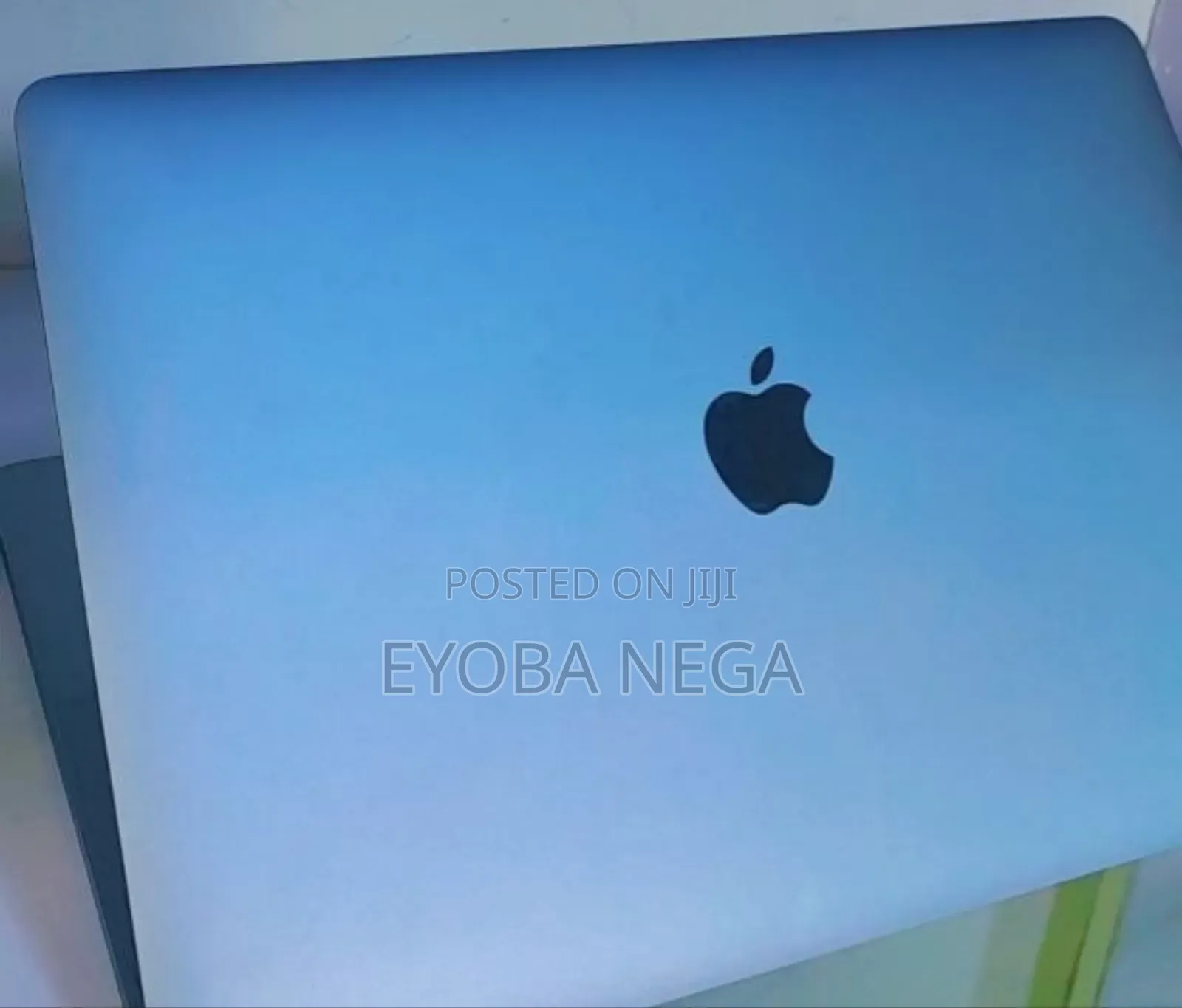New Laptop Apple MacBook Pro M1 8GB Apple M1 SSD 256GB