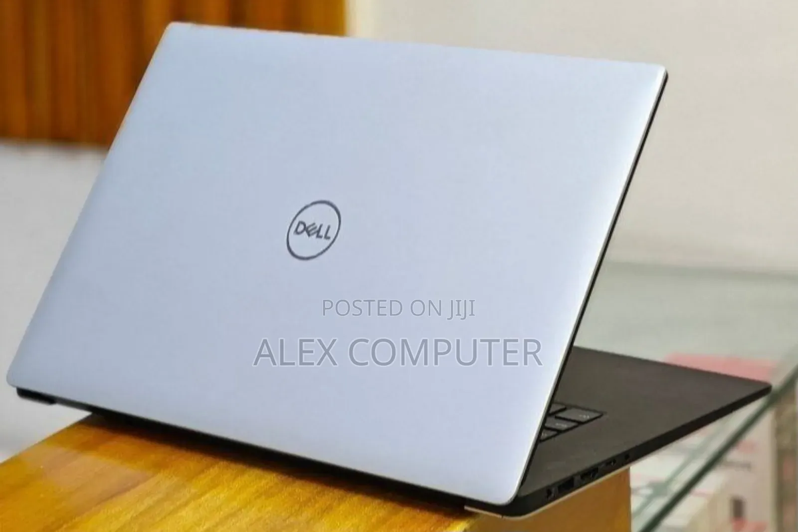 New Laptop Dell XPS 15 20GB Intel Core i7 SSD 512GB