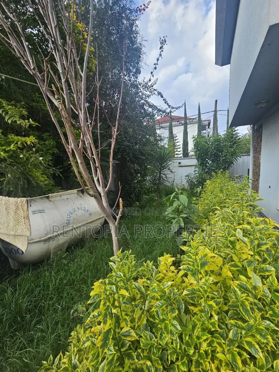 5bdrm House in Nifas Silk-Lafto for sale