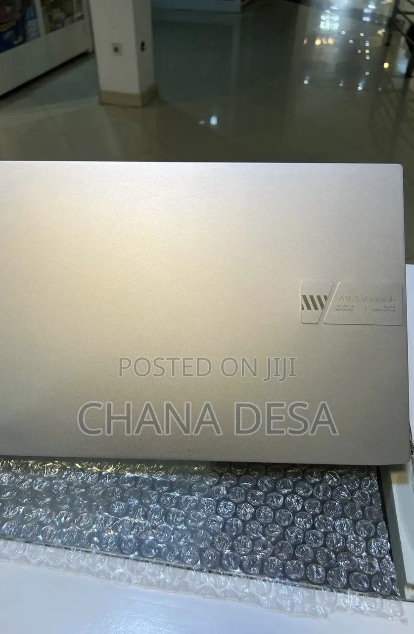 New Laptop Asus 16GB Intel Core i5 SSD 512GB