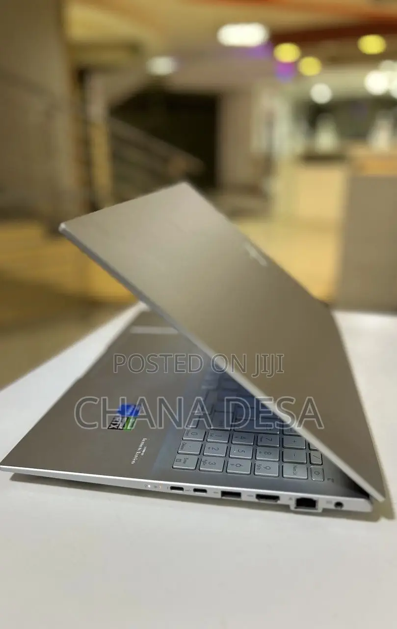 New Laptop Asus 16GB Intel Core i5 SSD 512GB