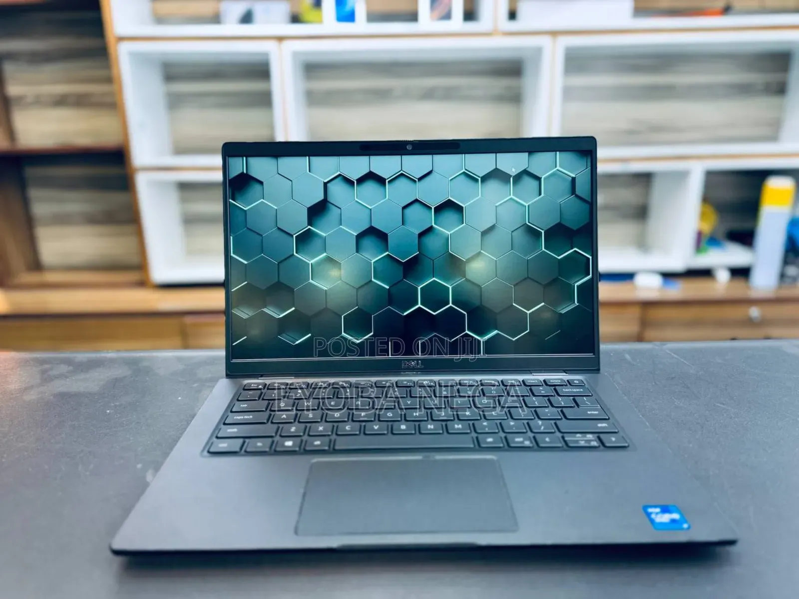 New Laptop Dell Latitude 7300 16GB Intel Core i7 SSD 512GB