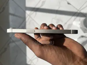 New Apple iPhone 13 128 GB White