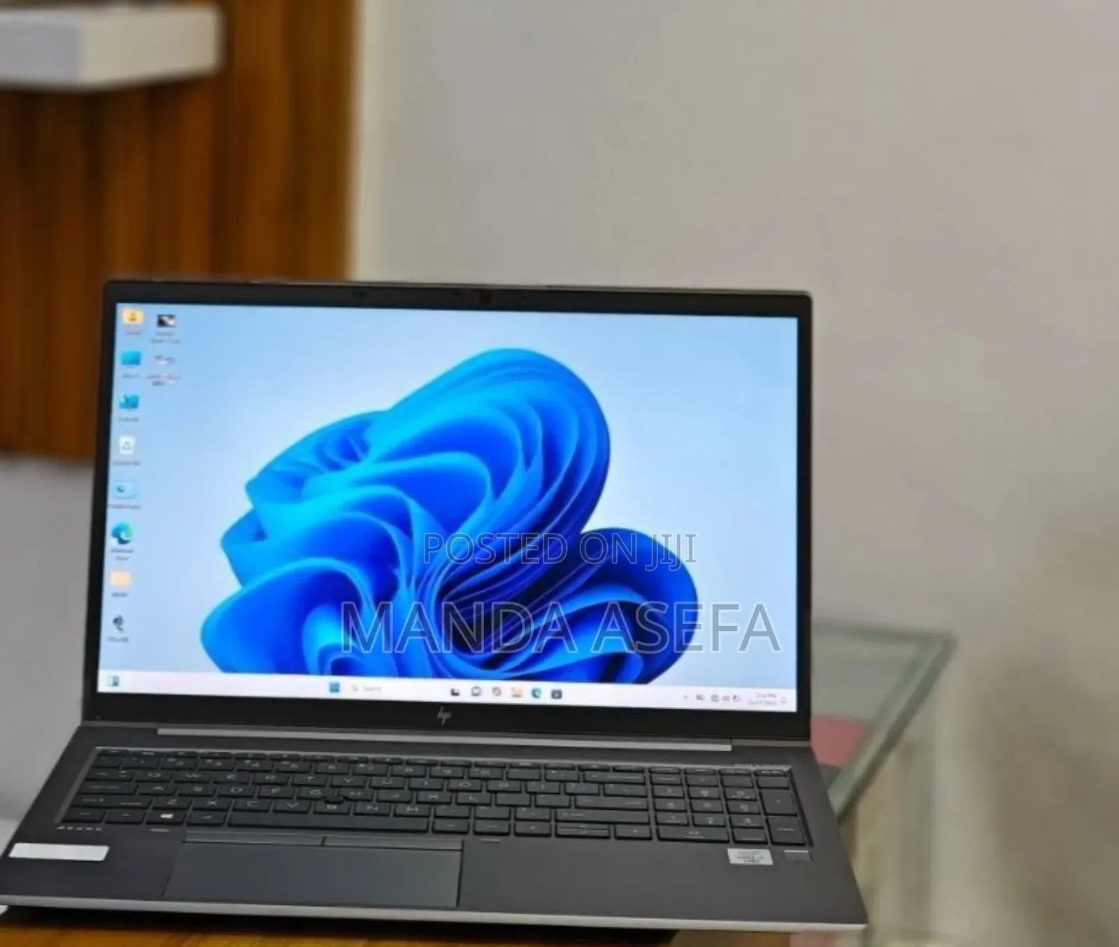 New Laptop HP ZBook Firefly 15 G7 16GB Intel Core i7 SSD 512GB