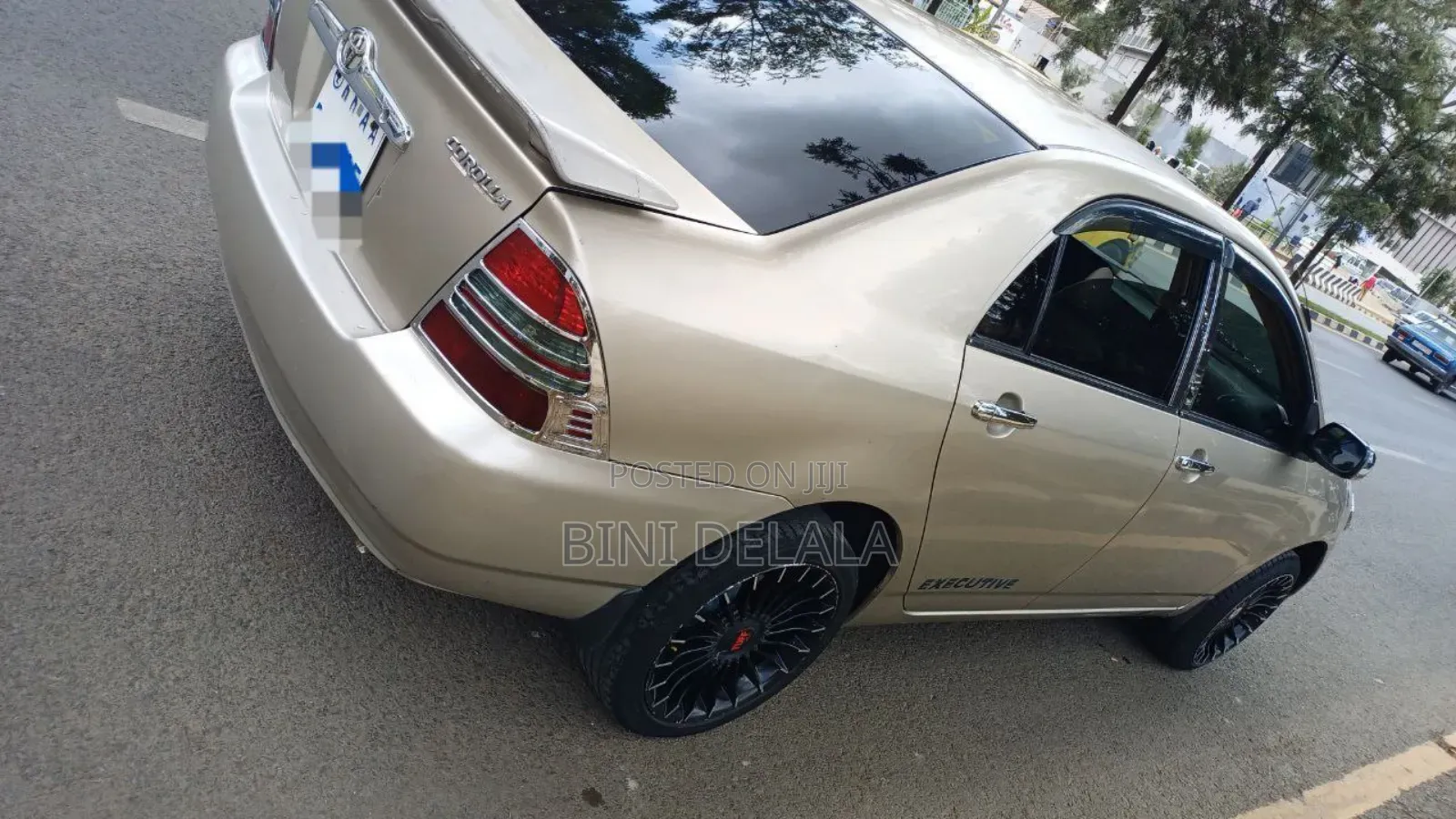 Toyota Corolla Sedan 2003 Ivory