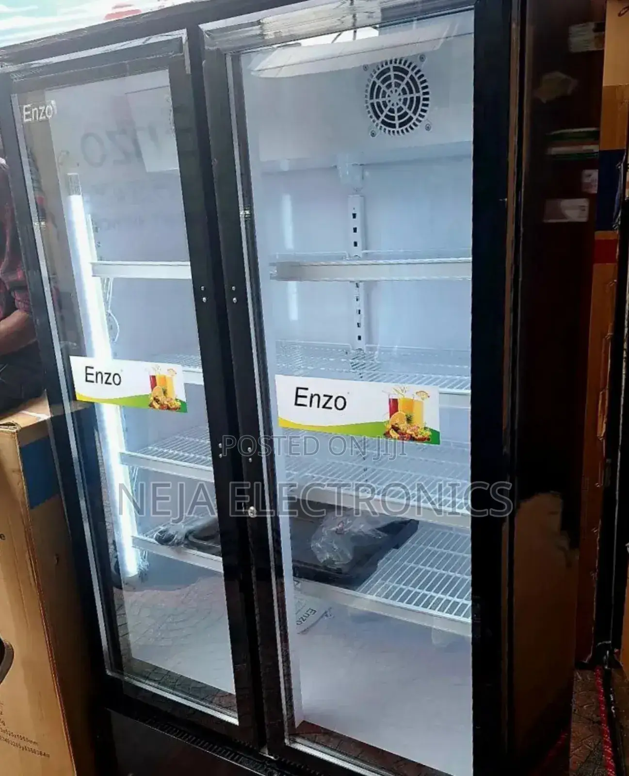 Commercial Display Fridges 550-litters Showcase Delivery
