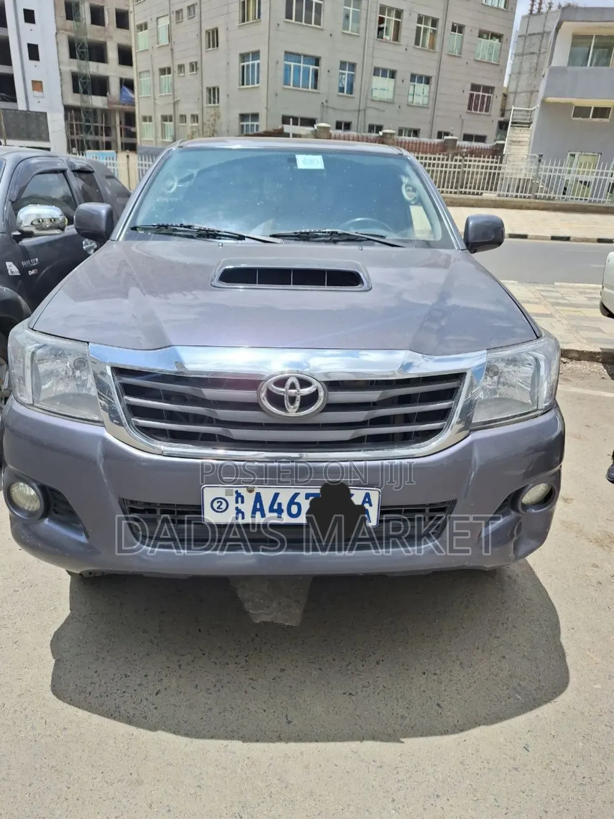 Toyota Hilux 2012 Gray