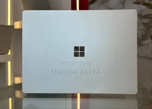 New Laptop Microsoft Surface 8GB Intel Core i5 SSD 256GB