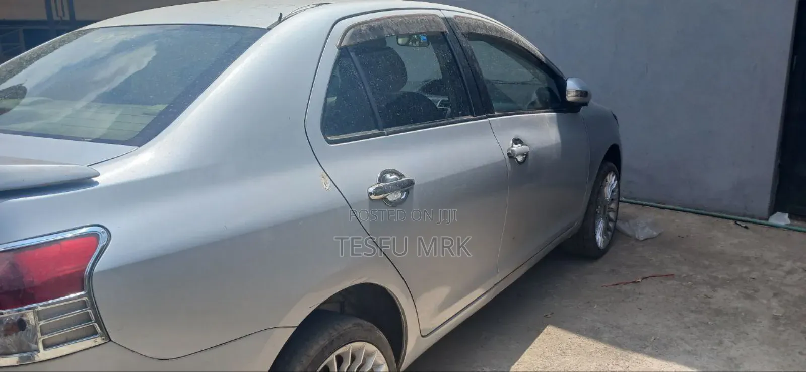 Toyota Yaris 2010 Silver