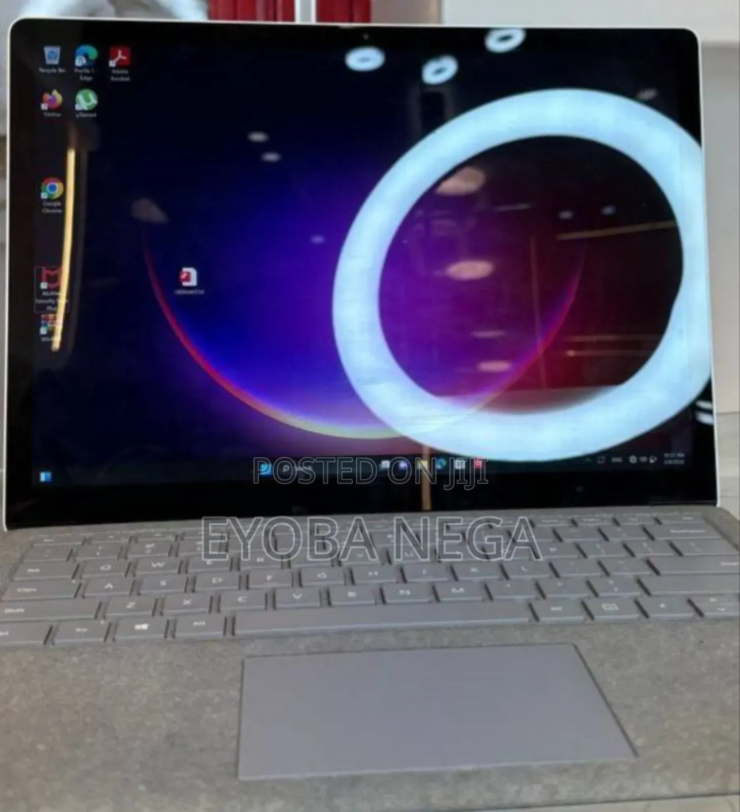 New Laptop Microsoft Surface 8GB Intel Core i5 SSD 256GB