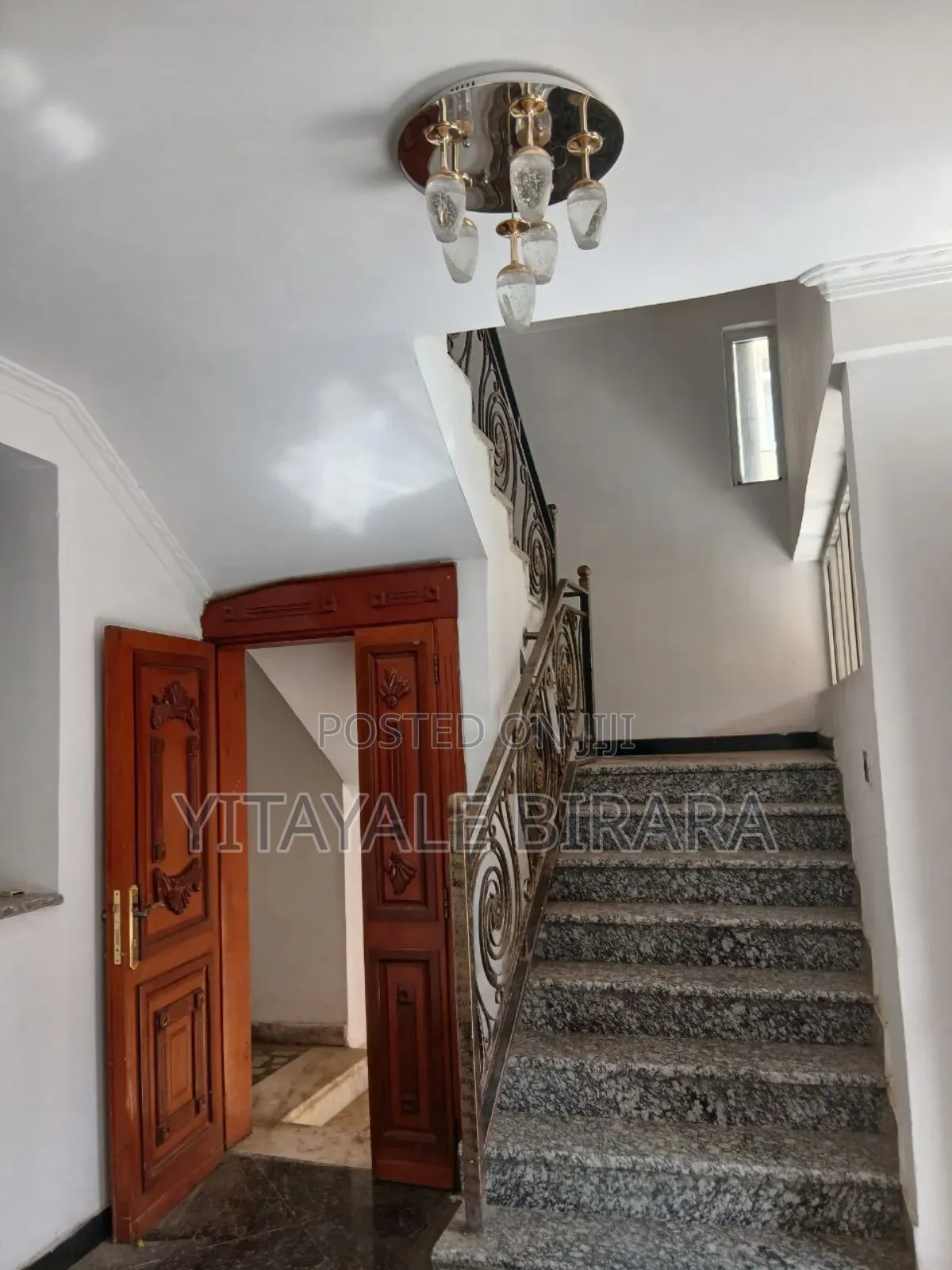 Furnished 7bdrm Farm House in ሬራውድ G+2, Bole for sale