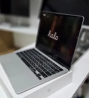 New Laptop Apple MacBook Air 2025 M4 13-inch 16GB Apple M4 SSD 256GB