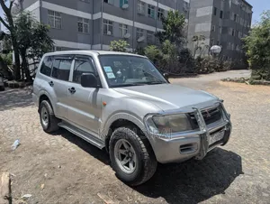 Mitsubishi Pajero 2.0 Pininfarina 2001 Silver