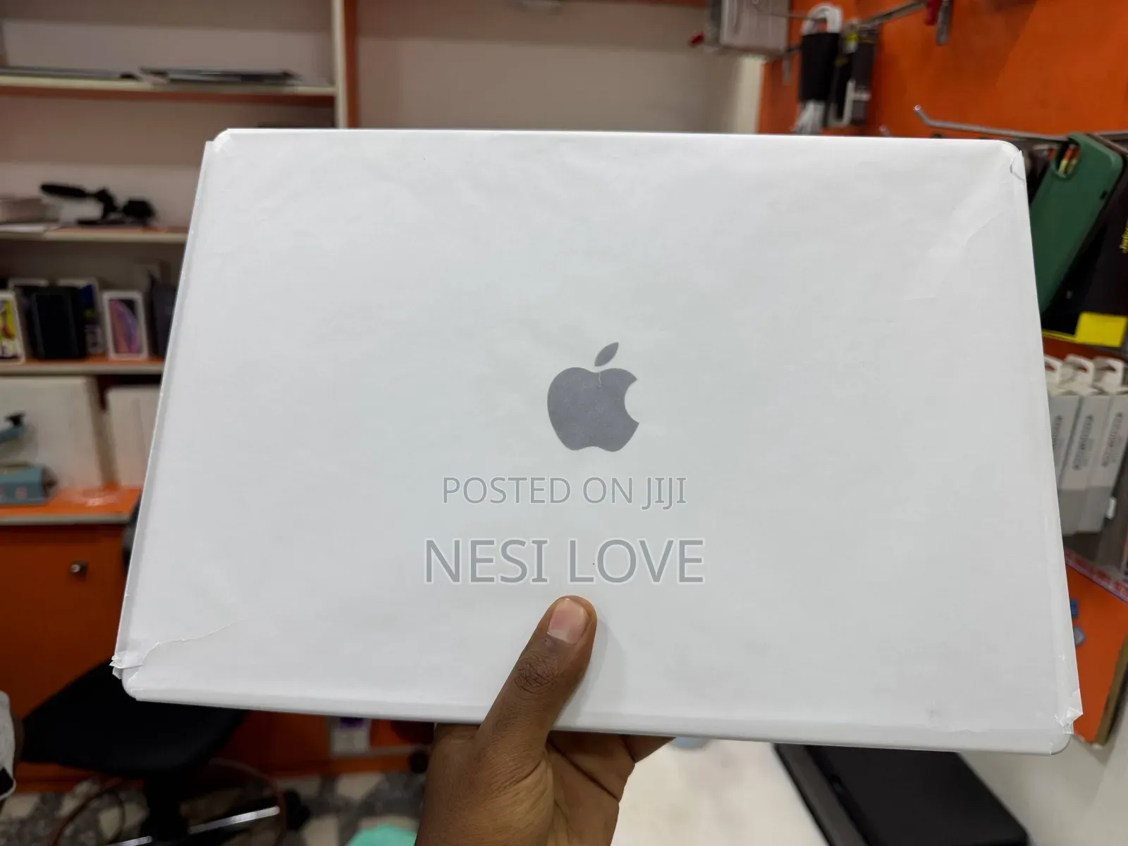 New Laptop Apple MacBook Pro 2023 M3 Pro 16-inch 36GB SSD 512GB
