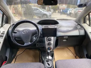 Toyota Yaris 1.0 VVT-i 2008 Silver