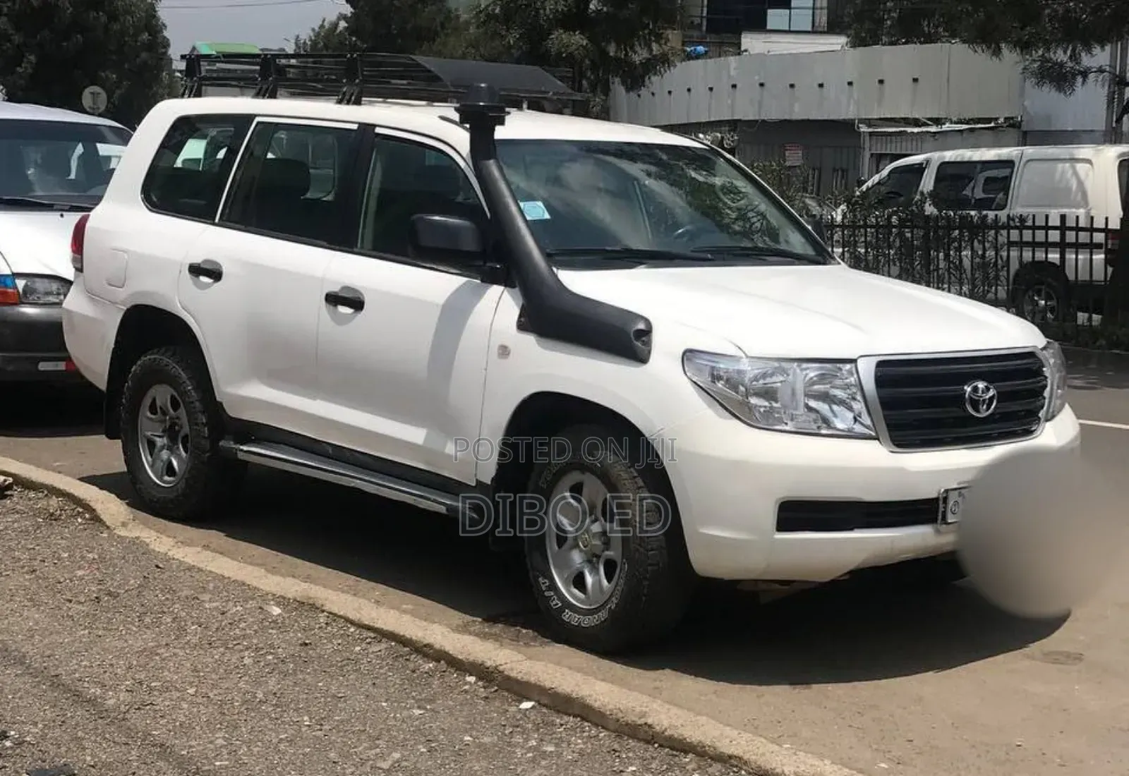Toyota Land Cruiser 2008 White