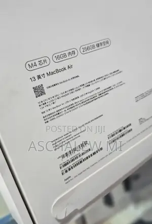 New Laptop Apple MacBook Air 2025 M4 13-inch 16GB Apple M4 SSD 256GB