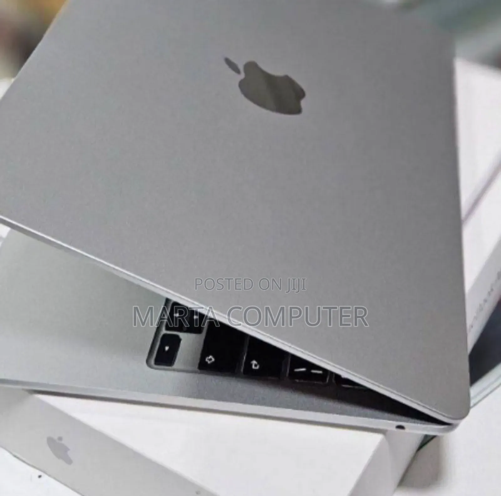 New Laptop Apple MacBook Air 2025 M4 13-inch 16GB Apple M4 SSD 256GB