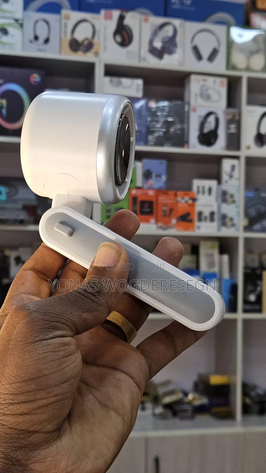 Portable Mini Fan – Handheld Rechargeable Cooling Fan