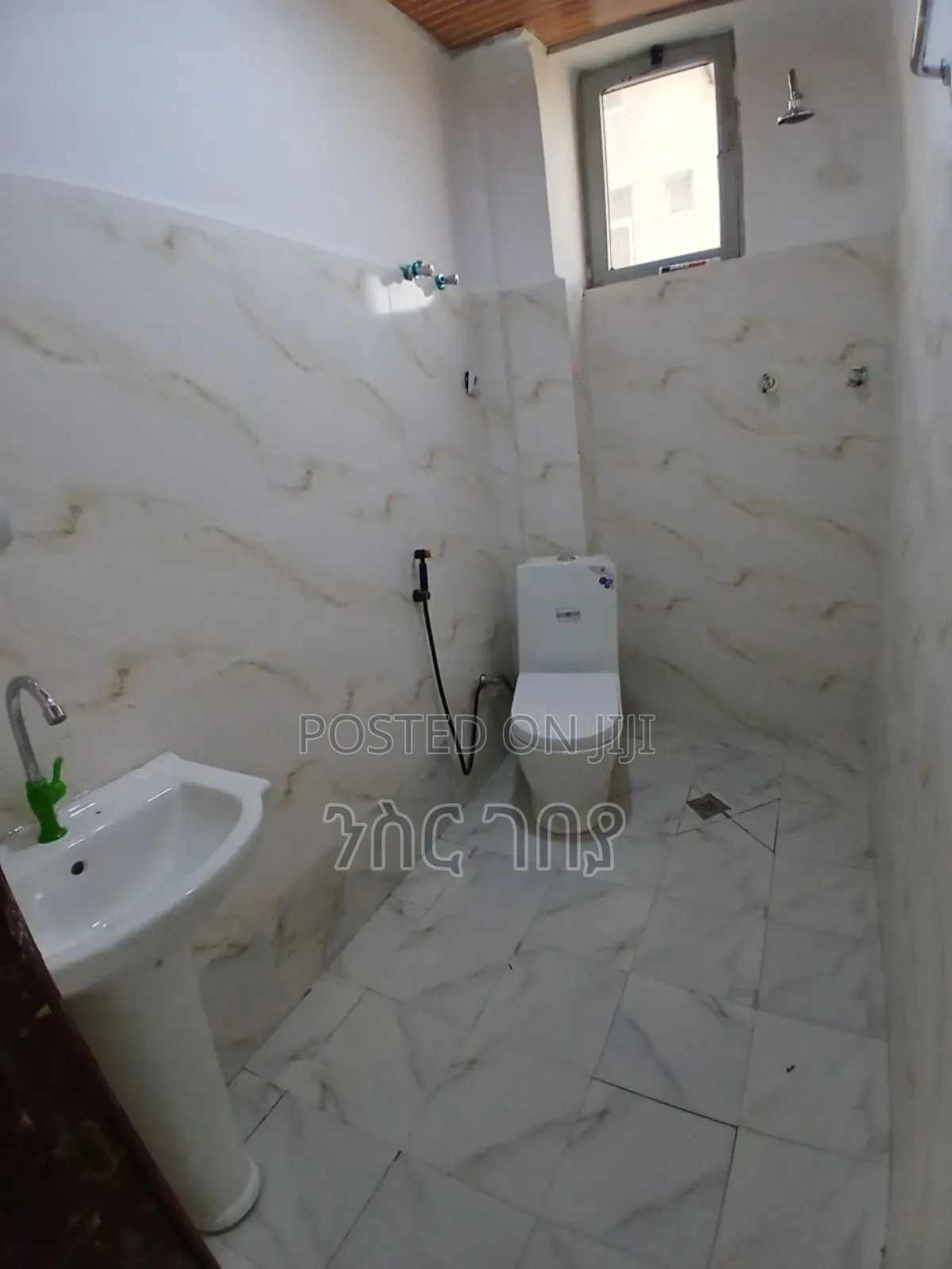 Furnished 3bdrm Condo in Ayat Ayer Menged, Yeka for rent