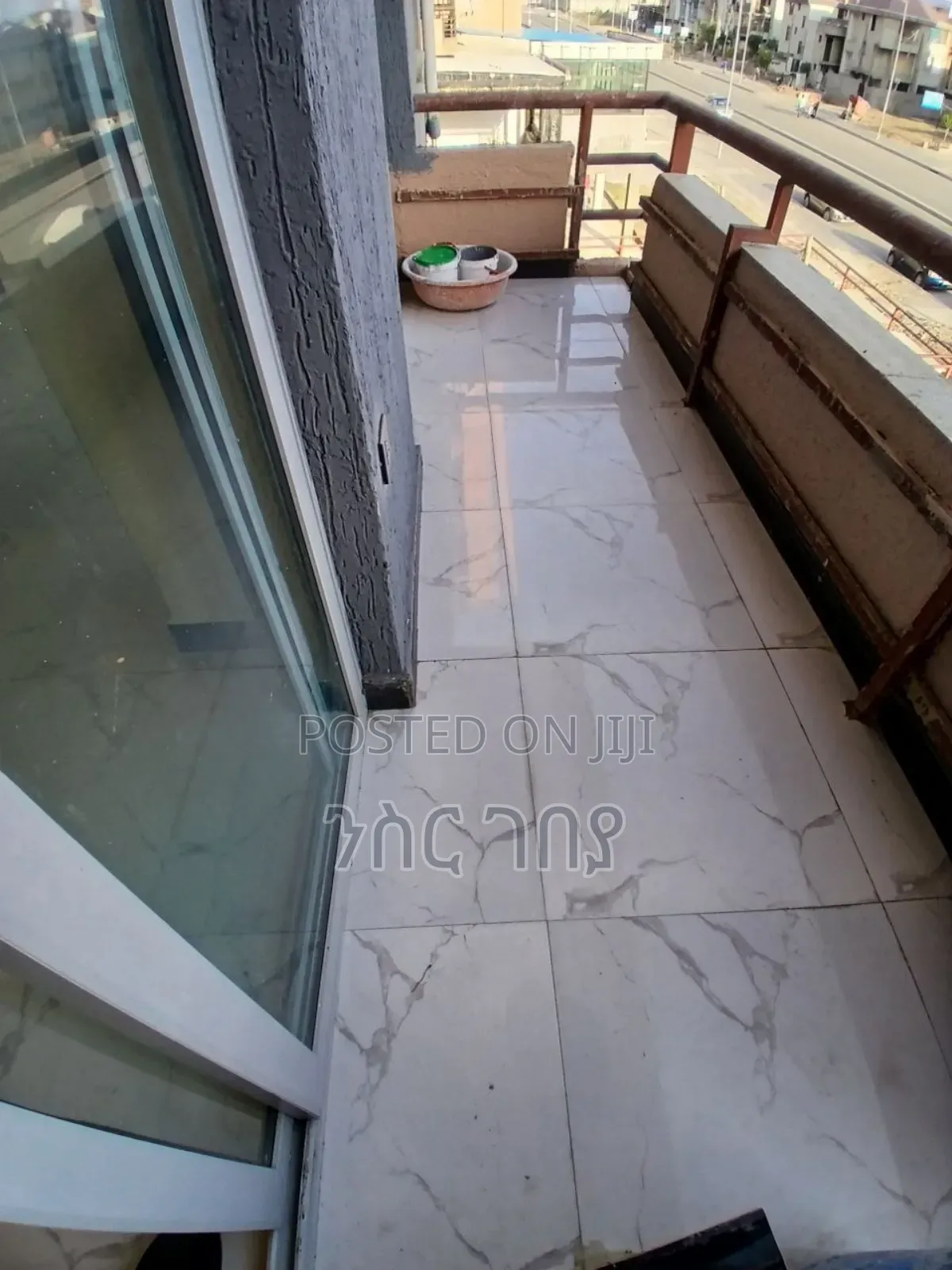 Furnished 3bdrm Condo in Ayat Ayer Menged, Yeka for rent